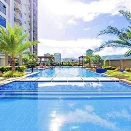 Horizon 101 A12 Shortwalk To Mango Avenue & Robinson Mall Cebu Exteriér fotografie