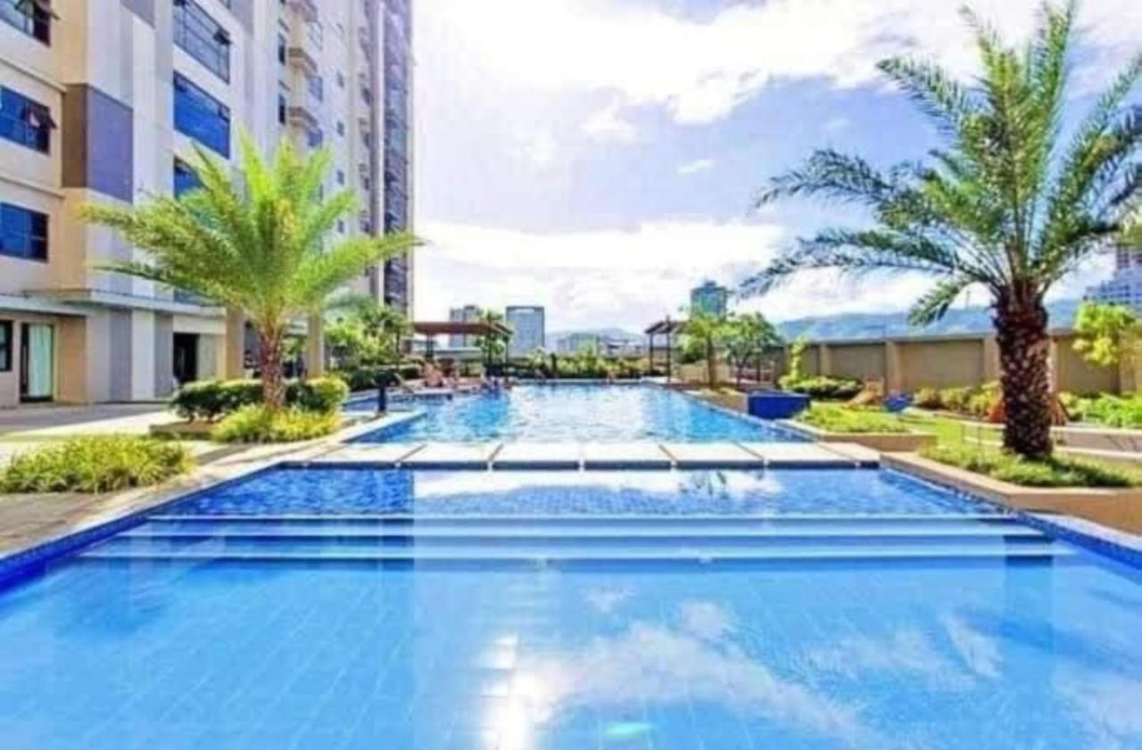 Horizon 101 A12 Shortwalk To Mango Avenue & Robinson Mall Cebu Exteriér fotografie
